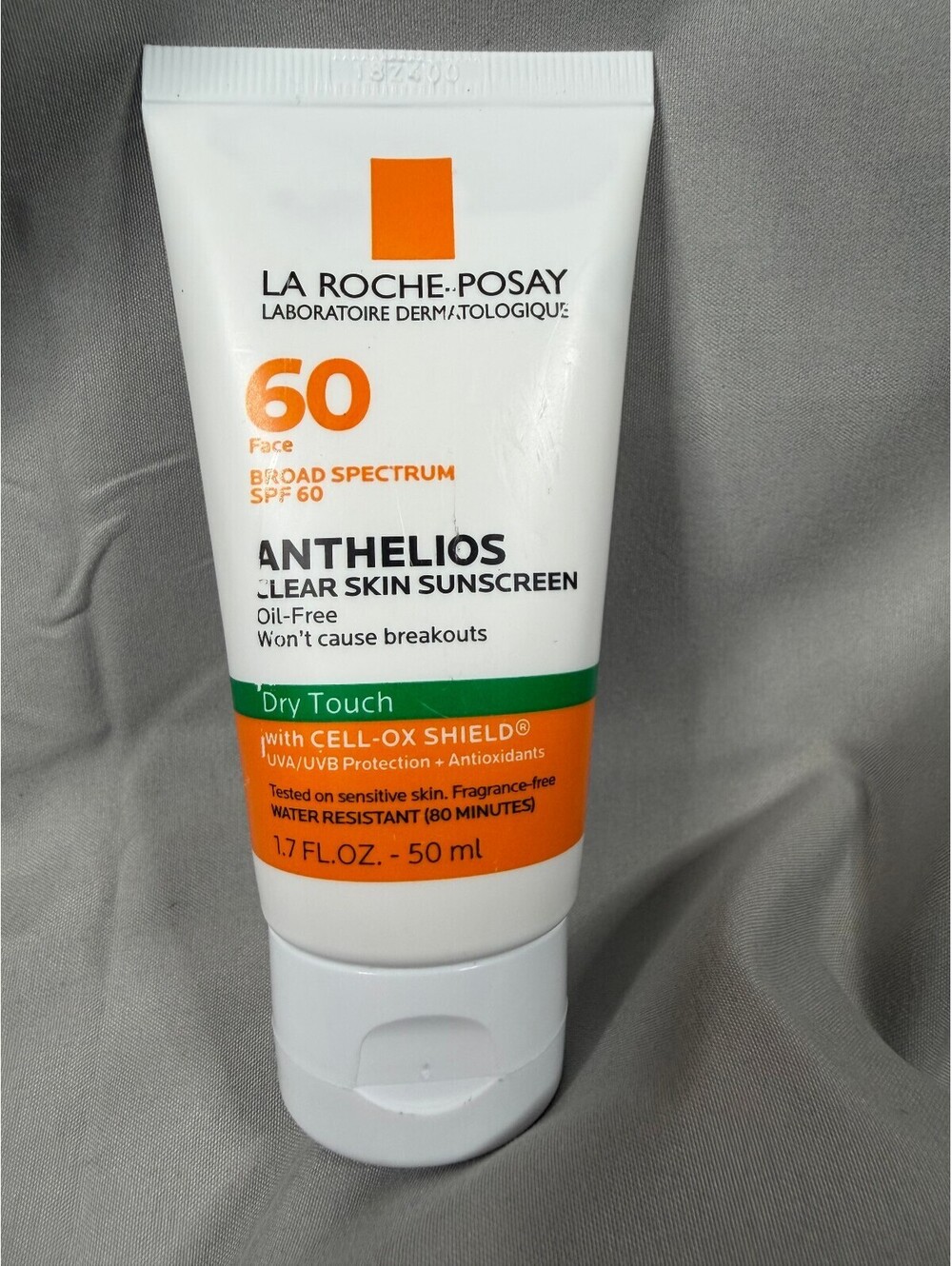 La Roche-Posay Anthelios Clear Skin Sunscreen SPF 60 Face - 1.7 FL OZ / 50 ml